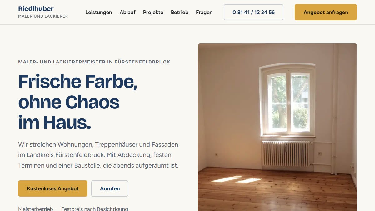 Beispielseite Malerbetrieb Riedlhuber am Rechner